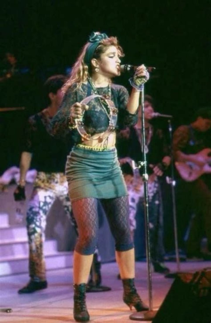 Are fishnets 80s or 90s?