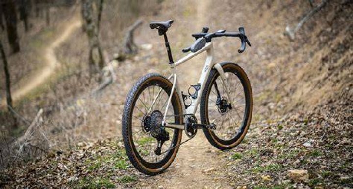 Can I put 29 wheels on a 700c frame?
