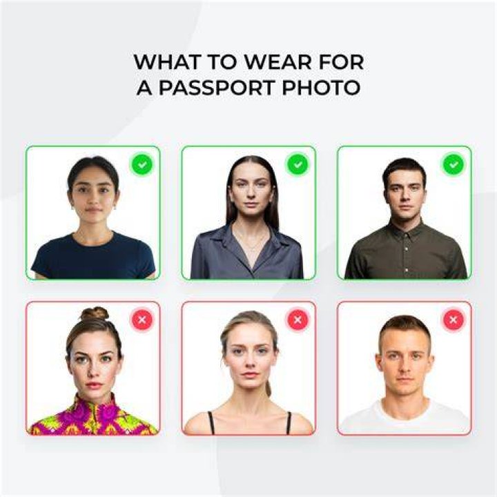 Can I wear red lipstick for passport photo?