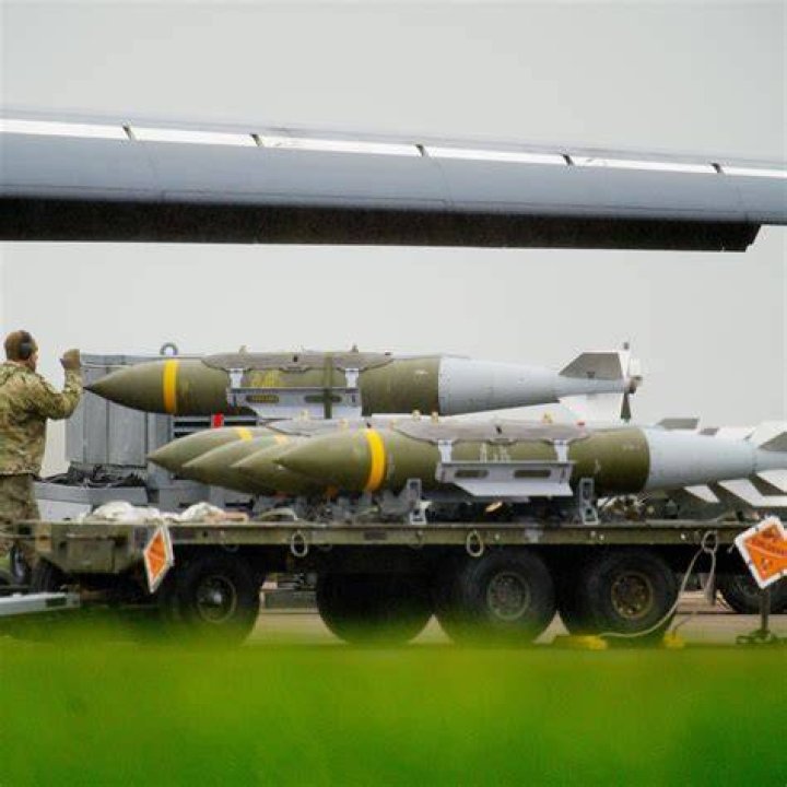 Can the pyro outrun missiles?