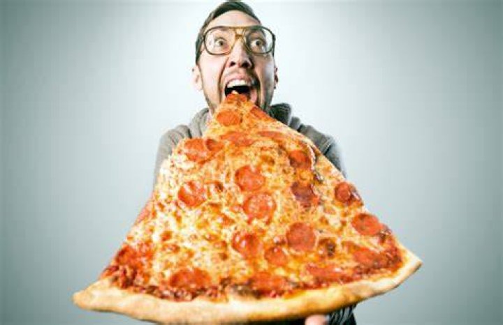 Can you eat 2 day old pizza?