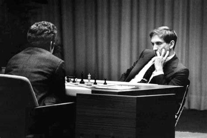 Did Spassky really applaud?