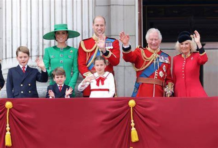 Do any royals wear glasses?