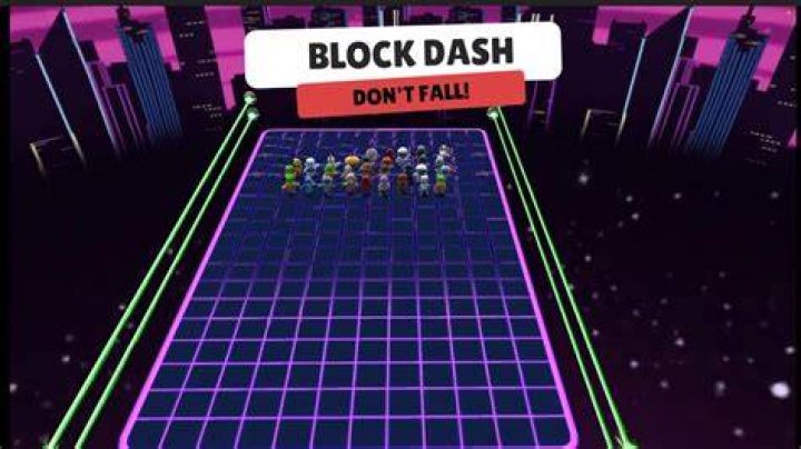Do blinds go up in a cash game?