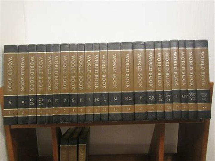 Do encyclopedias have volumes?