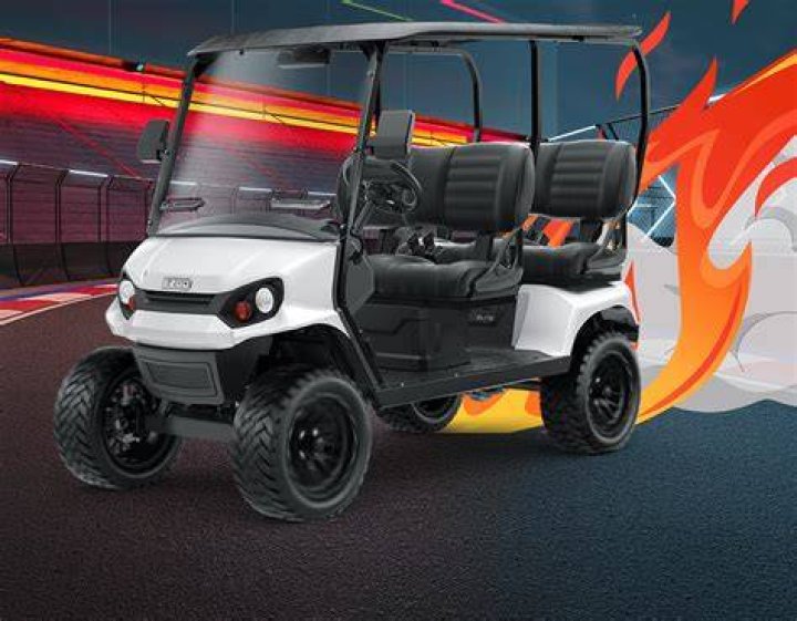 Do golf carts ruin grass?
