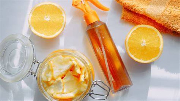 Do orange peels keep bugs away?