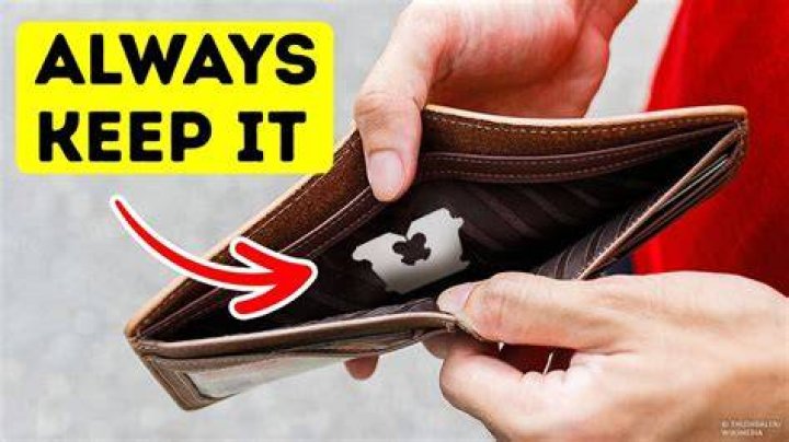 Do you keep your money if you fold?