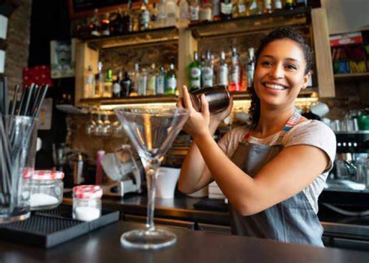 Do you need a license to be a bartender in Texas?