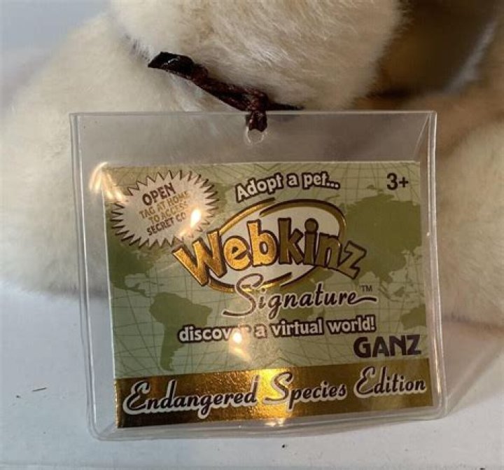 Does Ganz still make Webkinz?