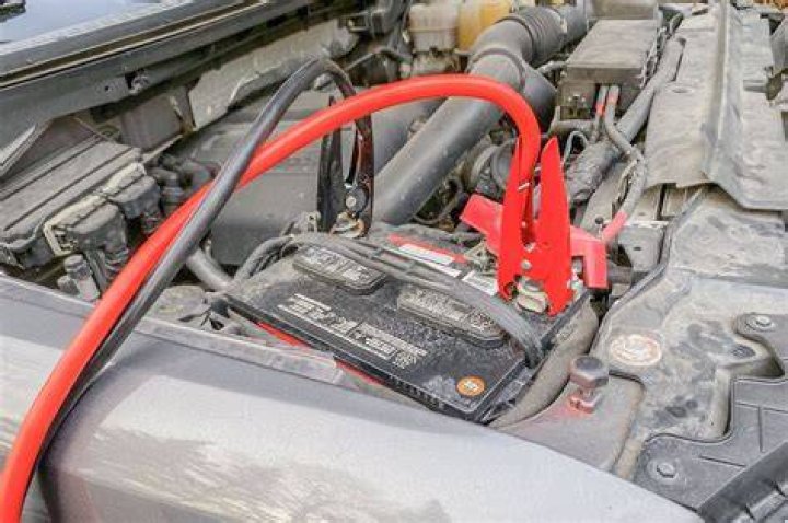 Does it matter what order you connect jumper cables?