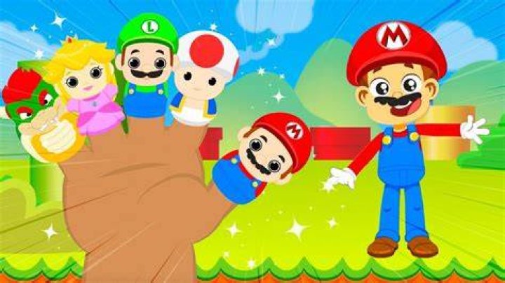 Does Mario have five fingers?
