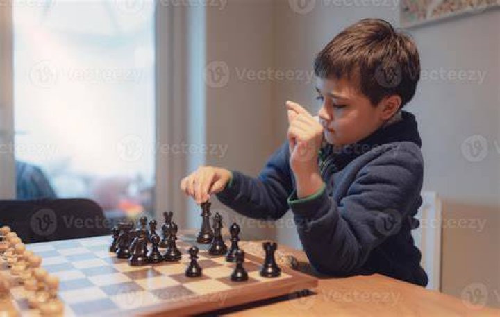 Does playing chess everyday?