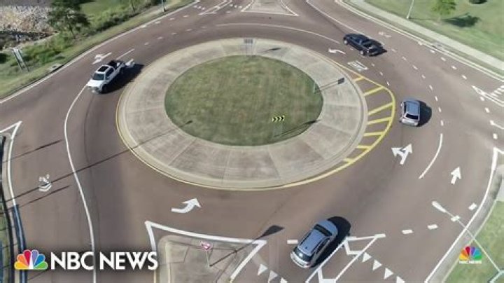 Does USA have roundabouts?