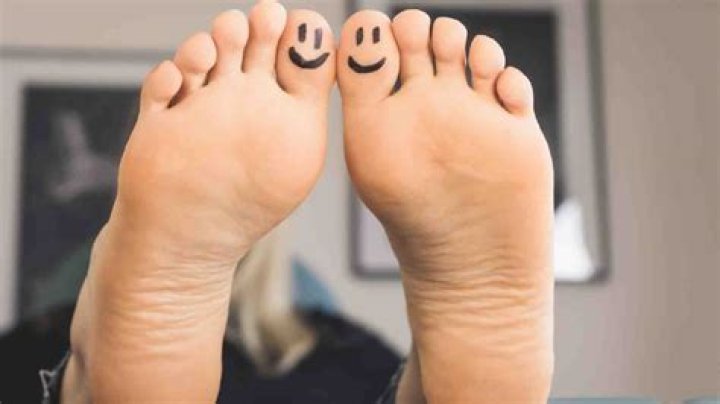 How do I stop my feet from being wide?