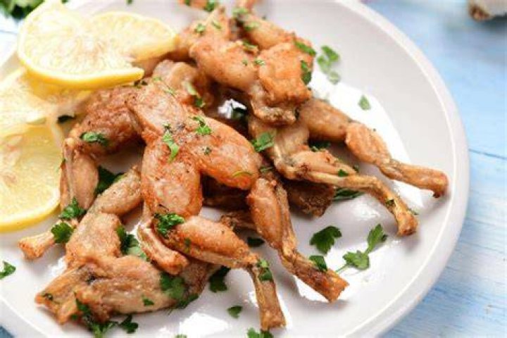 How do the French eat?