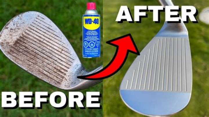 How do you clean golf clubs with vinegar?