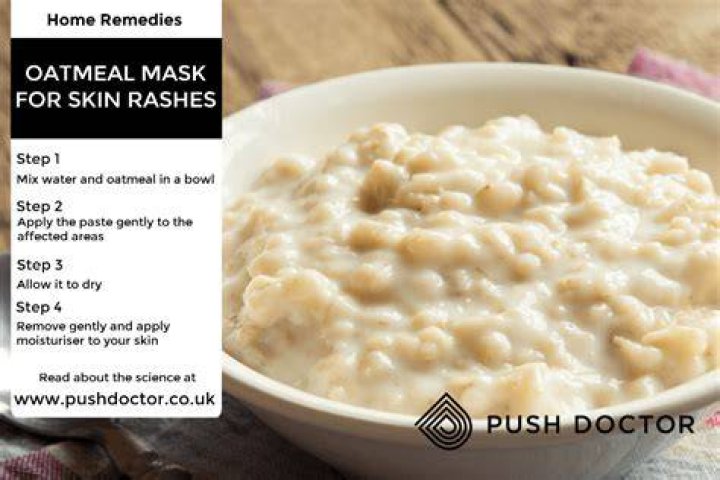 How do you make oatmeal paste for itchy skin?
