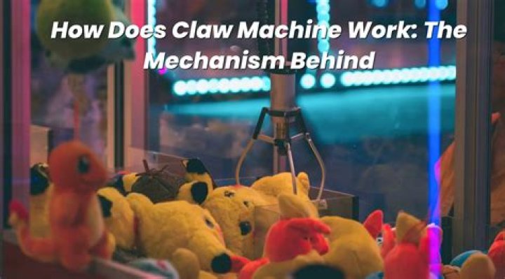 How does a toy claw machine work?