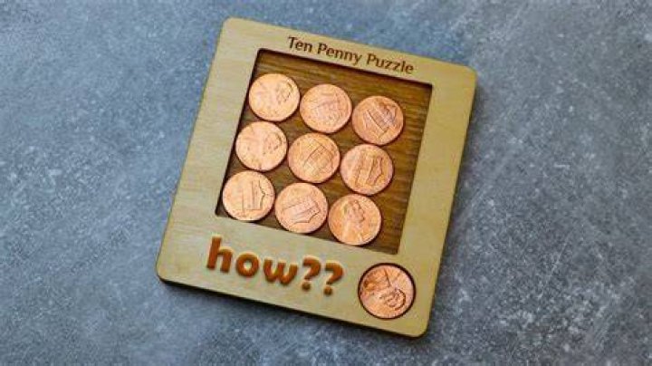 How is a 100 COIN puzzle similar to a 10 COIN puzzle?