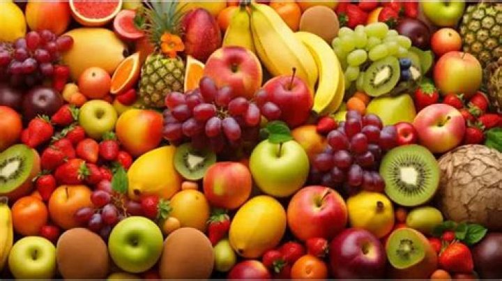 How many fruits are in a fruit basket?