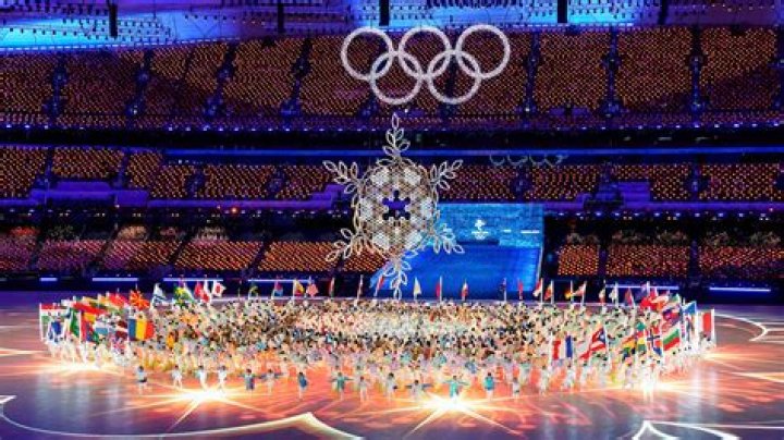 How many people watched the 2010 Winter Olympics?