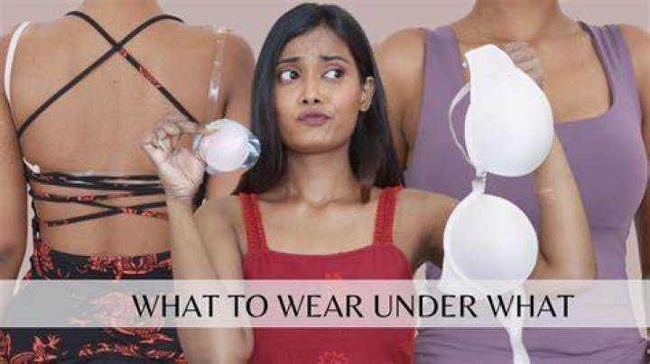 【How-to】Do you wear a bra under a saree blouse