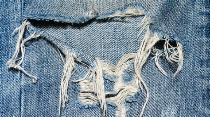 【How-to】How do you fix distressed jeans that ripped too much