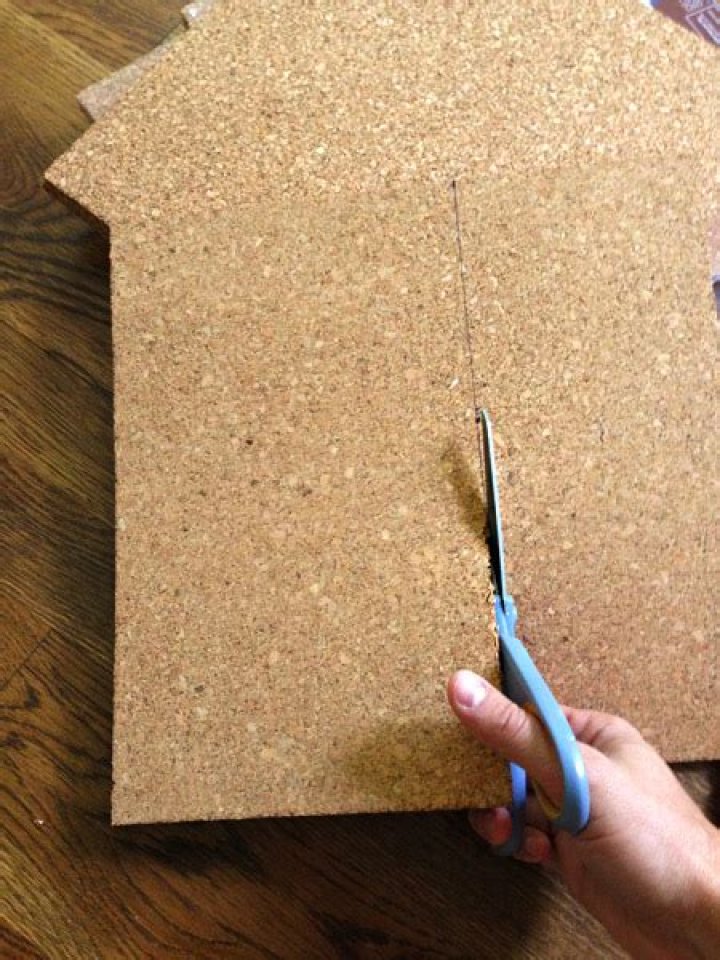 【How-to】How to Cut Cork Board
