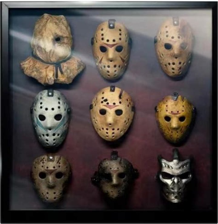 【How-to】What does it look like under jason voorhees mask