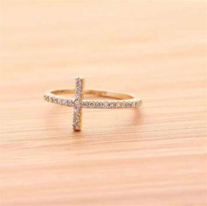 Is it OK to wear a cross ring?