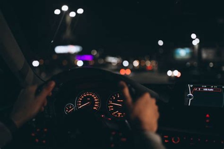 Is it safer to drive at night or day?