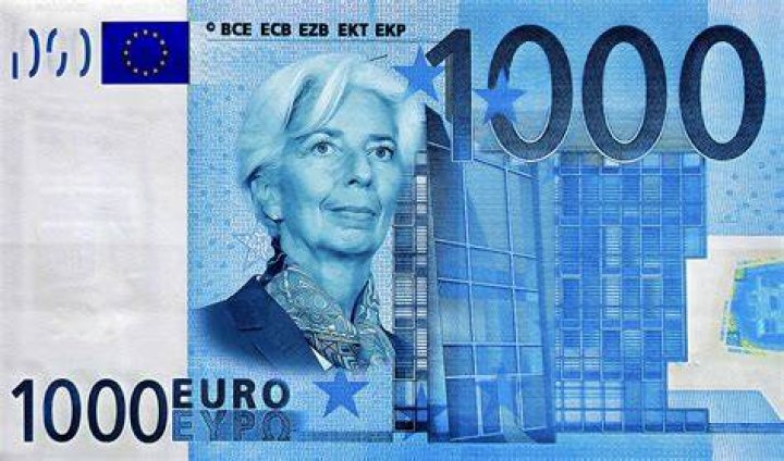 Is there a 1000 euro paper?