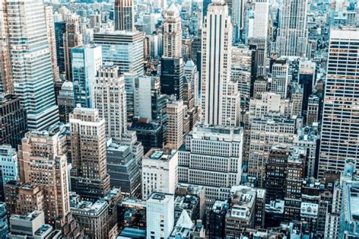What city has the most attractions?
