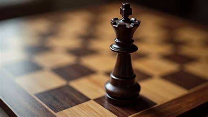 What does it mean to fork a rook?