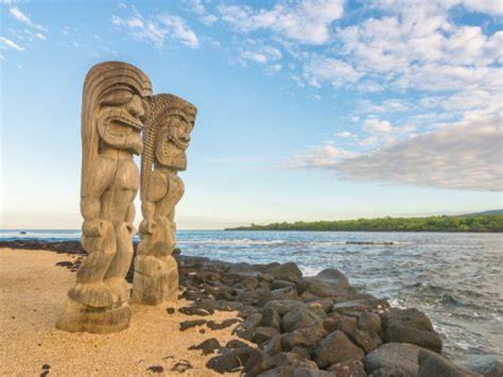 What does Kona mean in Hawaiian?