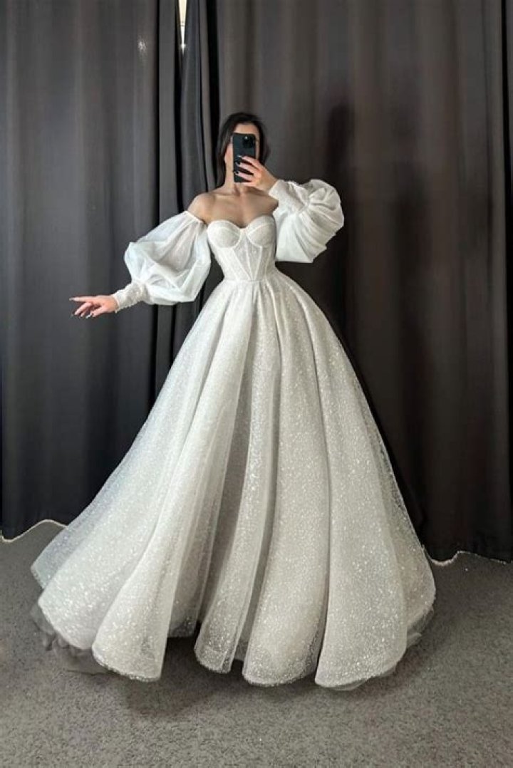 What makes ball gown puffy?