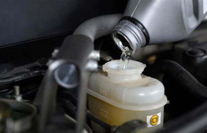 What rubber is resistant to brake fluid?