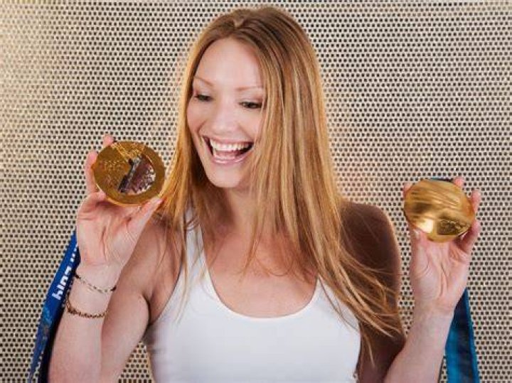 Where did Heather Moyse grow up?