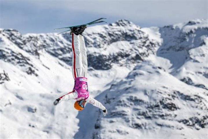 Where does freestyle skiing take place?